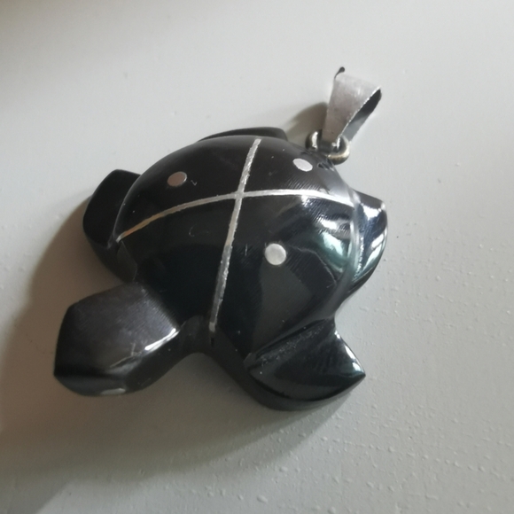 Vintage Turtle Charm Pendant - Picture 4 of 6